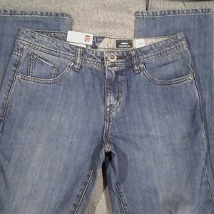 🌻3 for $20 🏷️ • Volcon Jeans youth 30/XL